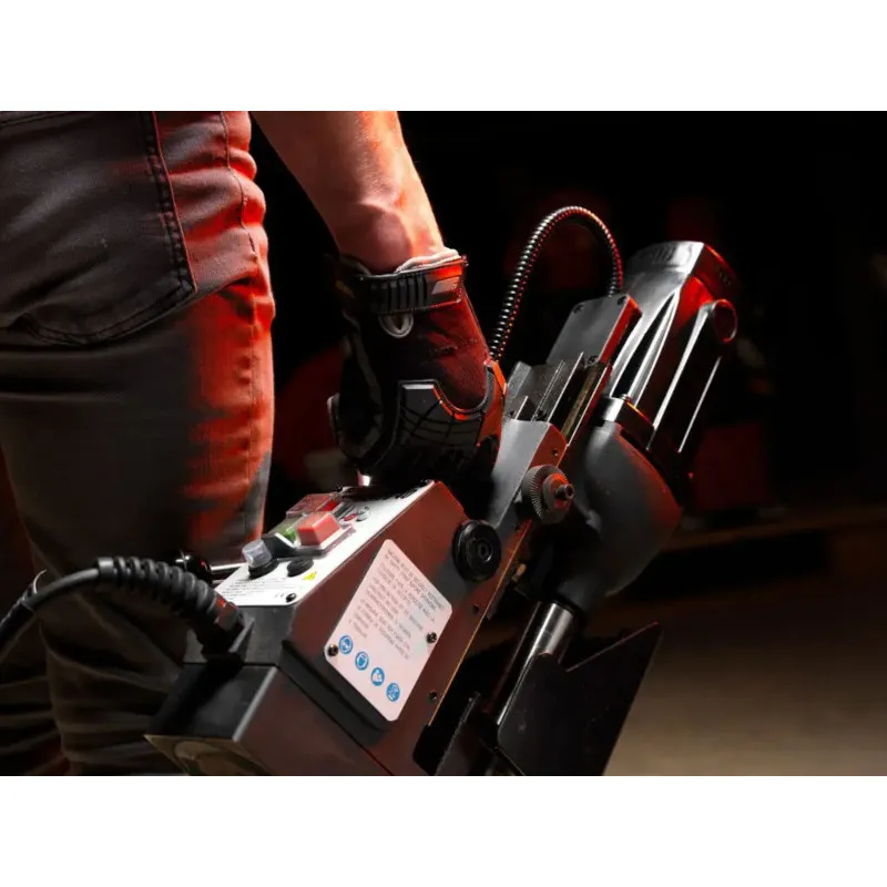 Perforatore a base magnetica Commando 40/3