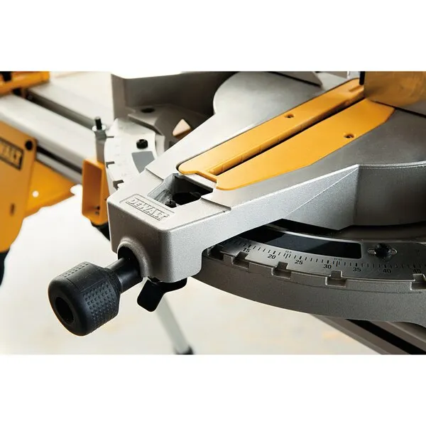 Troncatrice D27113-QS da banco 305 mm