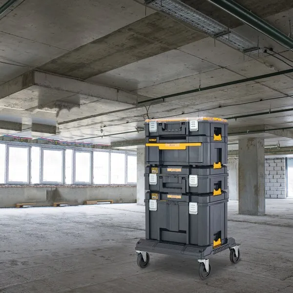 Valigetta profonda DWST83346-1 con TSTAK ip54