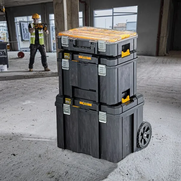 Valigetta profonda DWST83346-1 con TSTAK ip54