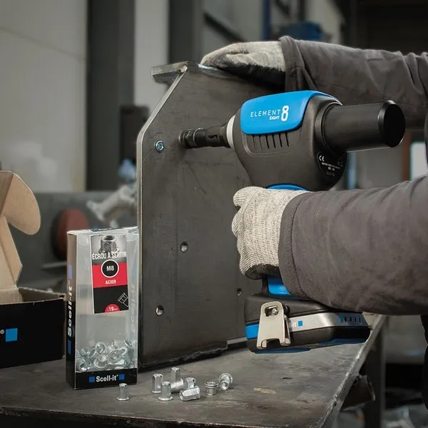 Insertatrice a batteria ELEMENT 8