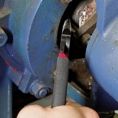 Pinza piegata a becchi mezzotondi 115 CP