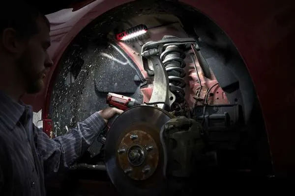 Torcia tascabile Milwaukee 445L L4 FL-301