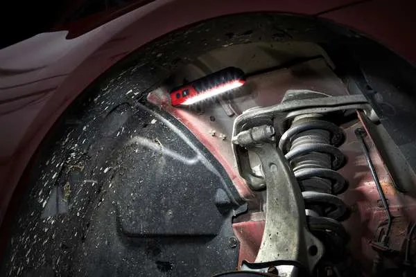 Torcia tascabile Milwaukee 445L L4 FL-301