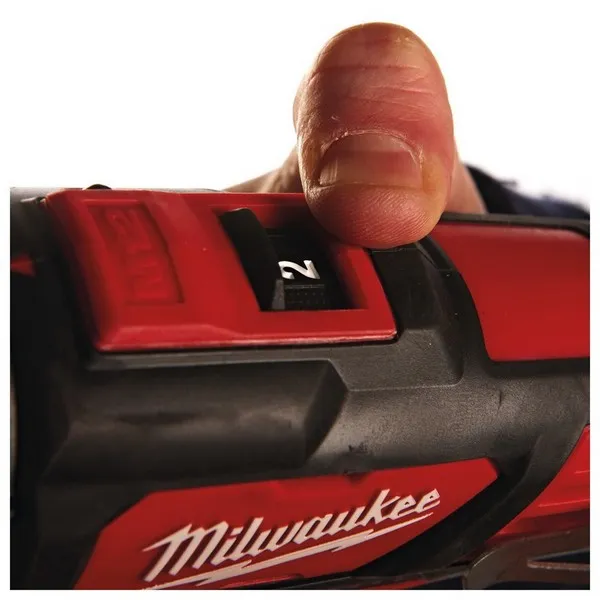 Trapano avvitatore compatto percussione M12 BPD