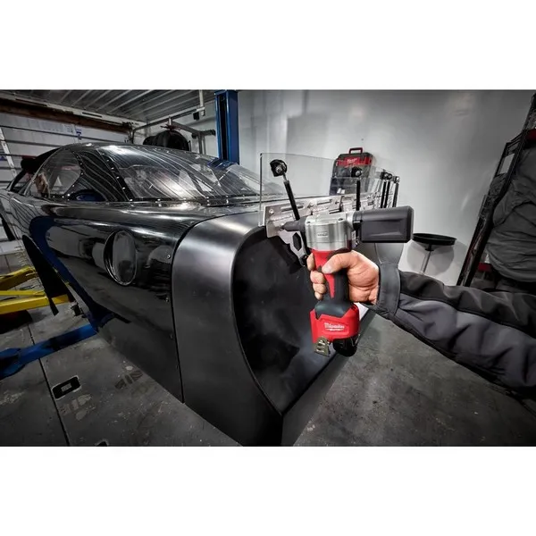 Rivettatrice compatta Milwaukee M12 BPRT