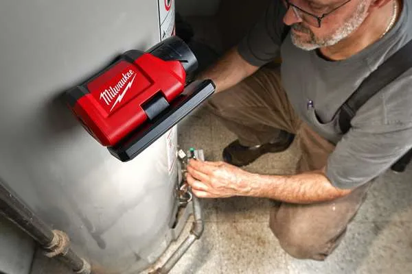 Faro led ruotabile Milwaukee M12 PAL-0