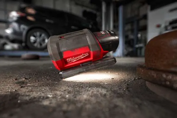 Faro led ruotabile Milwaukee M12 PAL-0