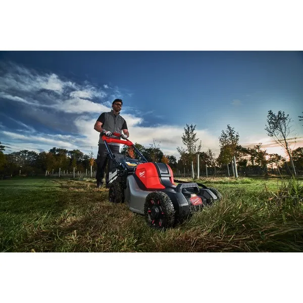 Tosaerba semovente M18 F2LM46