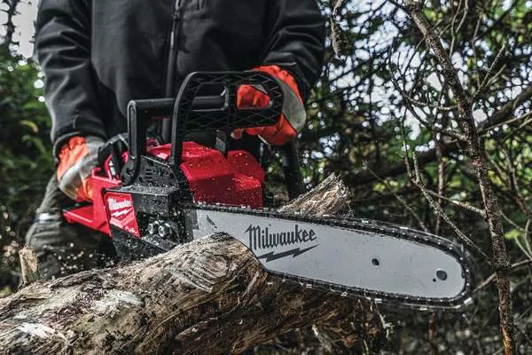 Elettrosega Milwaukee con barra M18 FCHS35
