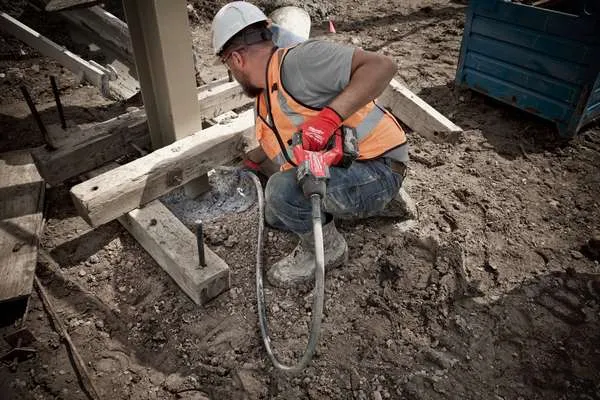 Vibratori per calcestruzzo ad ago Milwaukee M18 FCVN