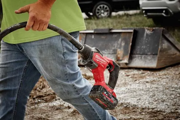 Vibratori per calcestruzzo ad ago Milwaukee M18 FCVN