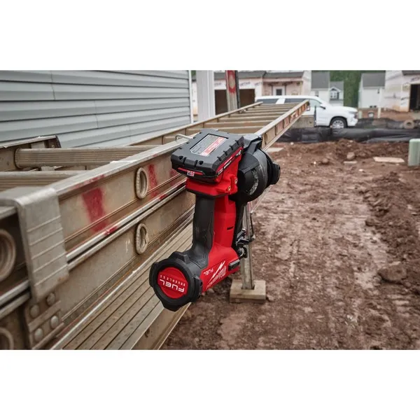 Chiodatrice per tetti 18V M18 FRCN45