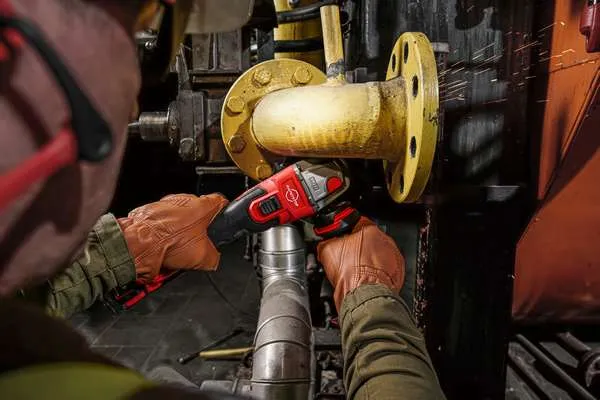 Smerigliatrice angolare Milwaukee M18 FSAG125XB