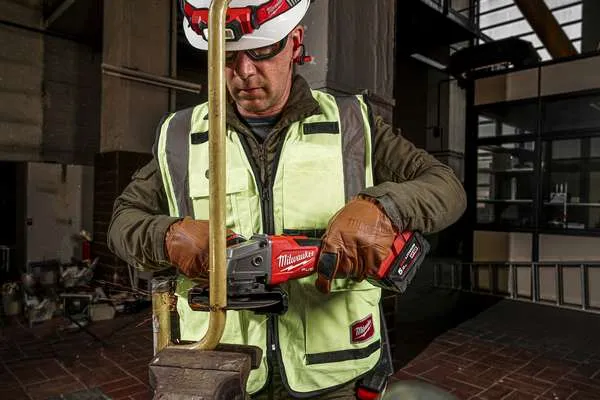 Smerigliatrice angolare Milwaukee M18 FSAG125XB
