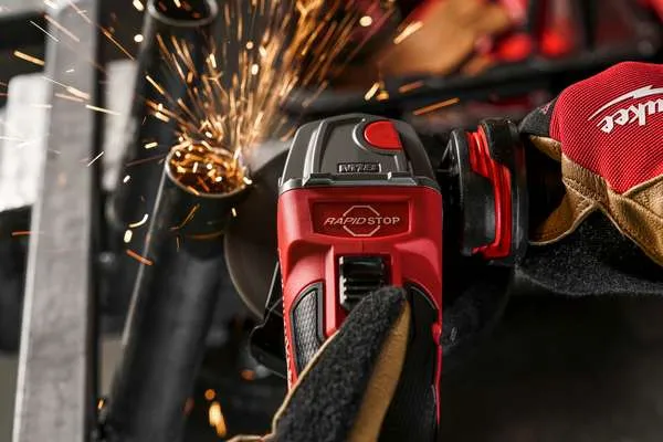 Smerigliatrice angolare Milwaukee M18 FSAG125XB