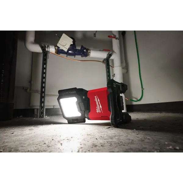 Faro LED 18V 3 teste M18MDTL