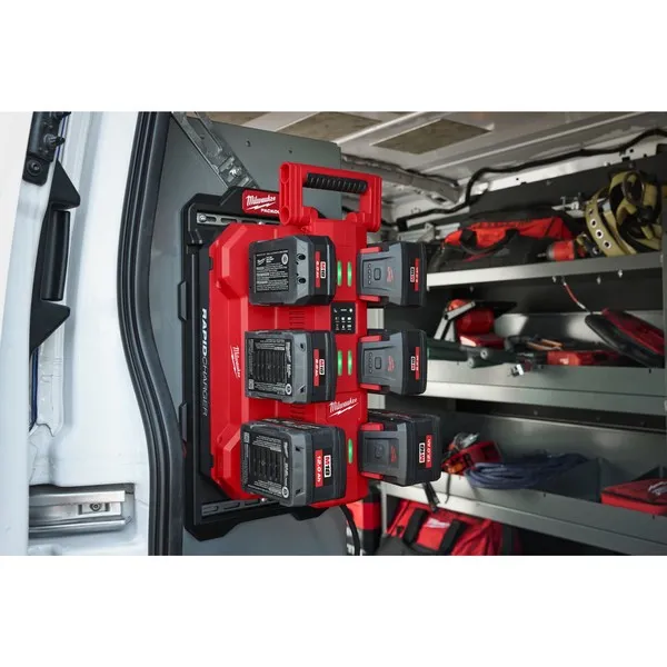 ?Caricabatterie PACKOUT per mezzi mobili M18MPC6