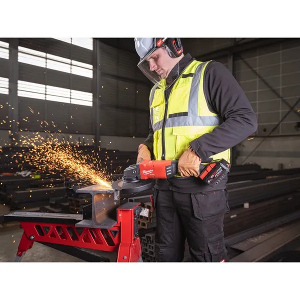 Smerigliatrice 18 Volt FORGE M18 ONEFLAG230XPDB