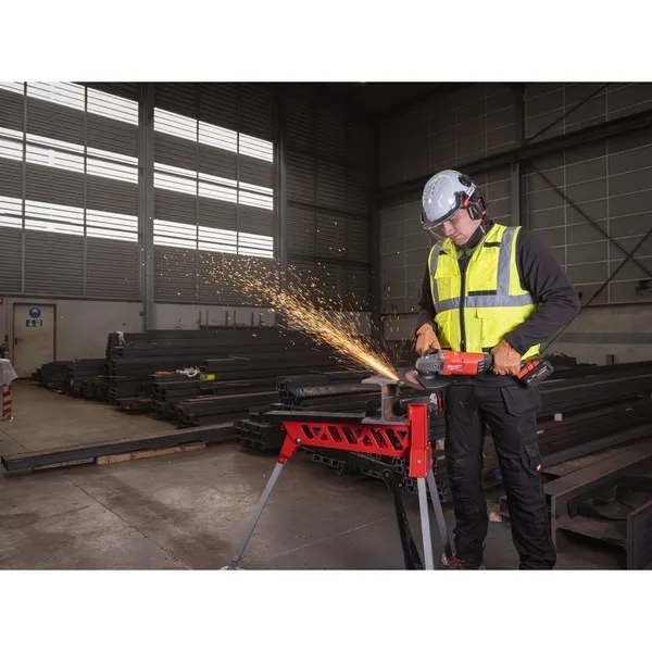 Smerigliatrice 18 Volt FORGE M18 ONEFLAG230XPDB