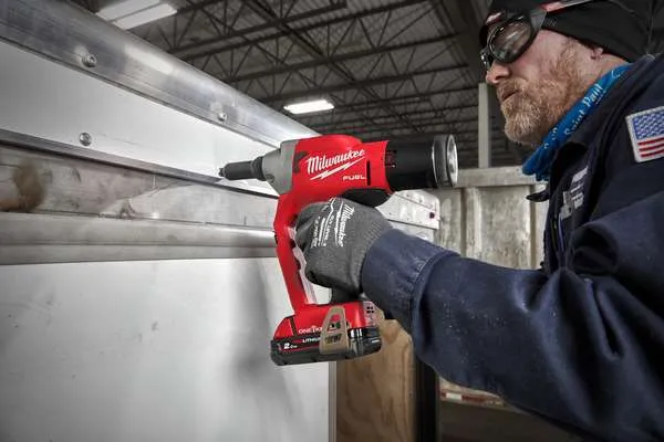 Rivettatrice Milwaukee ONE-KEY M18 ONEFPRT