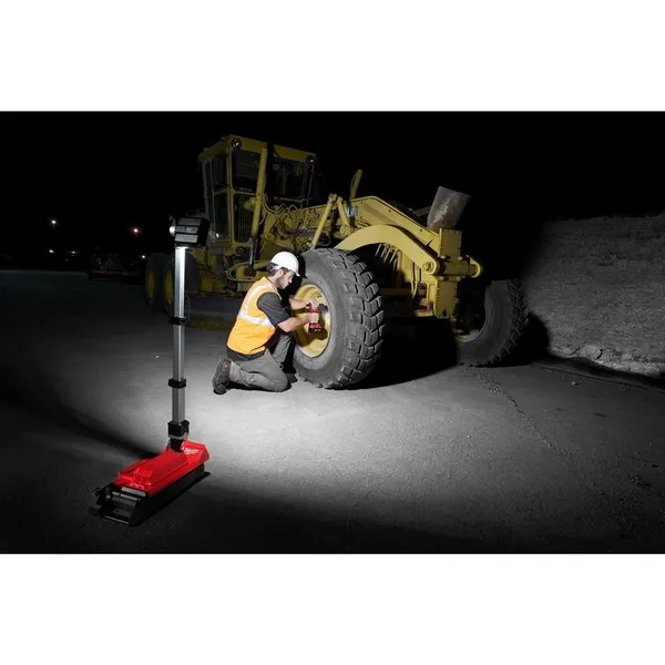 Faro Led con treppiede M18 ONERSAL