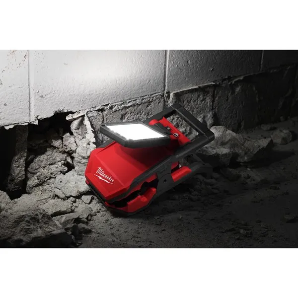 Faro LED 18V per ponteggi, scale, trabattelli  M18PAL2