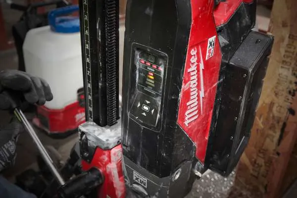 Carotatrice a 2 Velocit secco-umido Milwaukee MXF DCD150