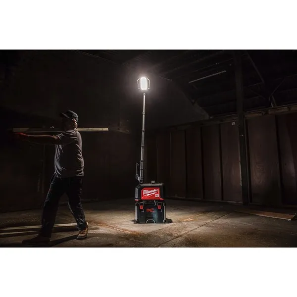 Torre Faro compatta 15.000 lumen MX FUEL Packout MX TLIC