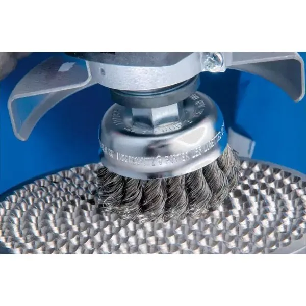 Spazzole a tazza con foro filettato PFERD TBG ST