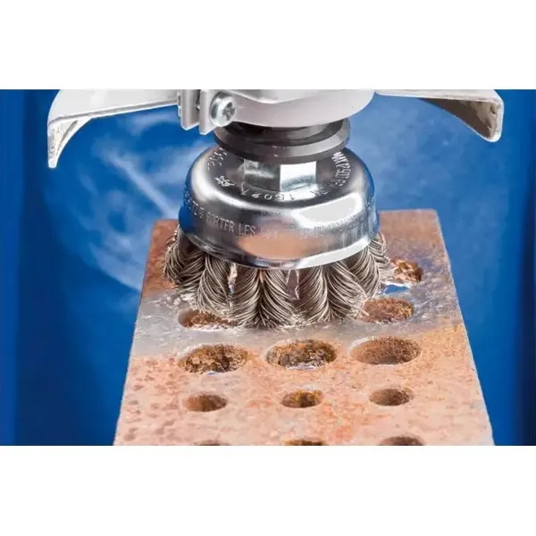 Spazzole a tazza con foro filettato PFERD TBG CT ST