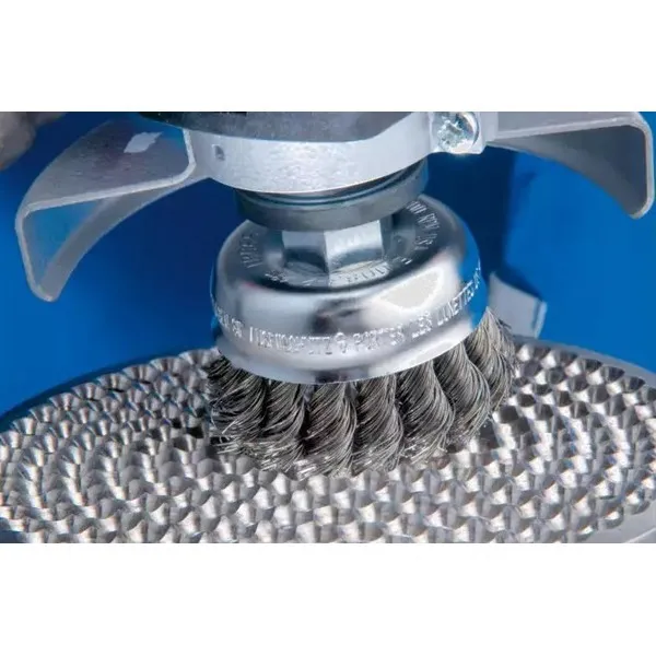 Spazzole a tazza con foro filettato PFERD TBG CT ST